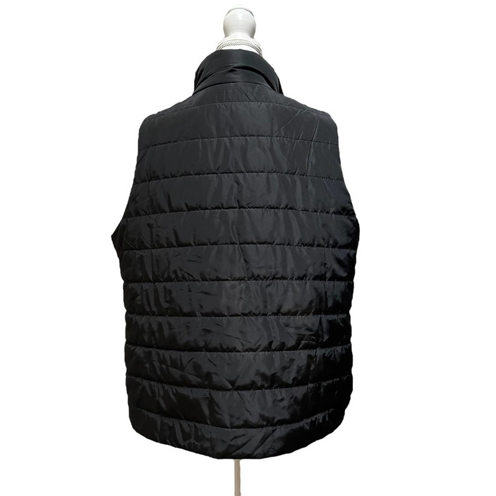 Michael Kors - jet black puffer Vest with gold hardware, size1X Women’s, EUC - Picture 2 of 8